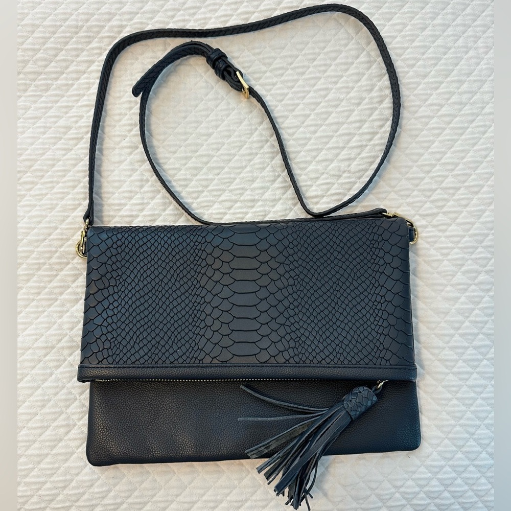 Gigi New York Navy Blue Crossbody Bag / Clutch Purse with Removable Strap NY